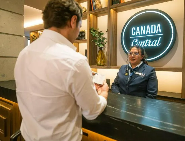 Canada Central & Rooftop hotel detail image 3