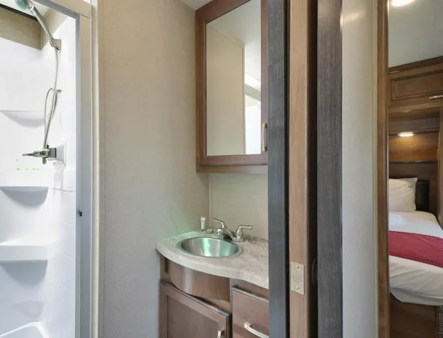 Sunshine Key RV Resort & Marina hotel detail image 2