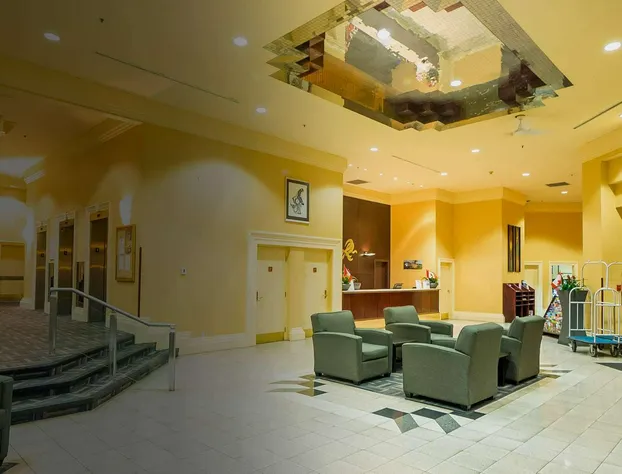 Rosedale On Robson Suite Hotel hotel detail image 4