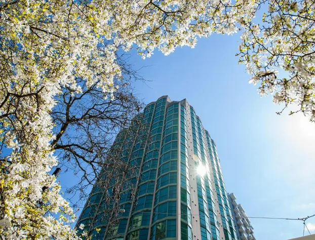 Rosedale On Robson Suite Hotel hotel detail image 3