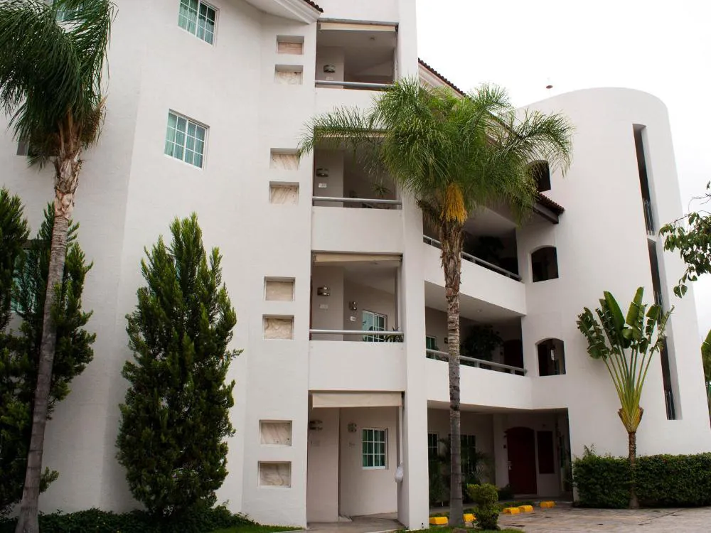 Áurea Hotel & Suites hotel hero