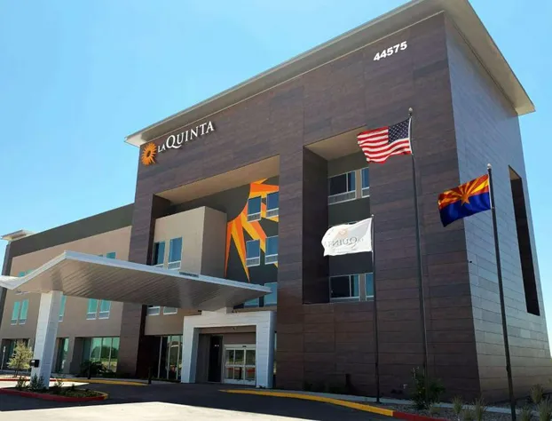 La Quinta Inn & Suites by Wyndham Maricopa - Copper Sky hotel detail image 1