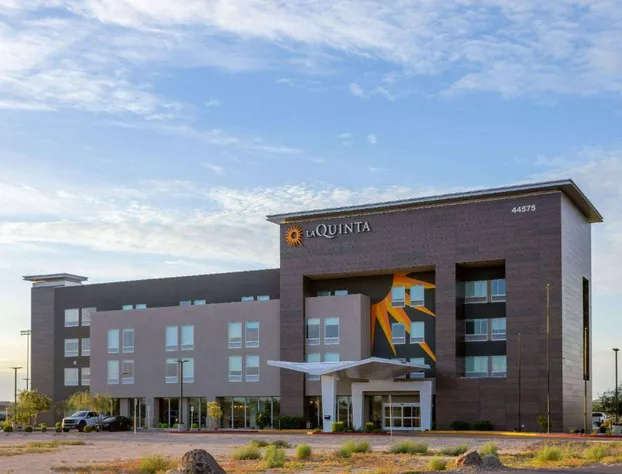 La Quinta Inn & Suites by Wyndham Maricopa - Copper Sky hotel detail image 2