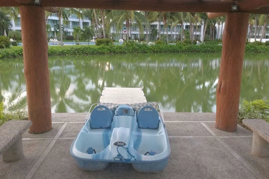 Mayan Lakes 103 hotel hero