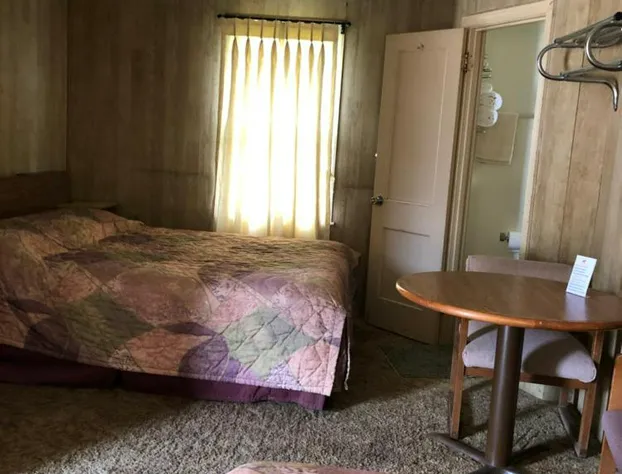 Coronado West Motel hotel detail image 3