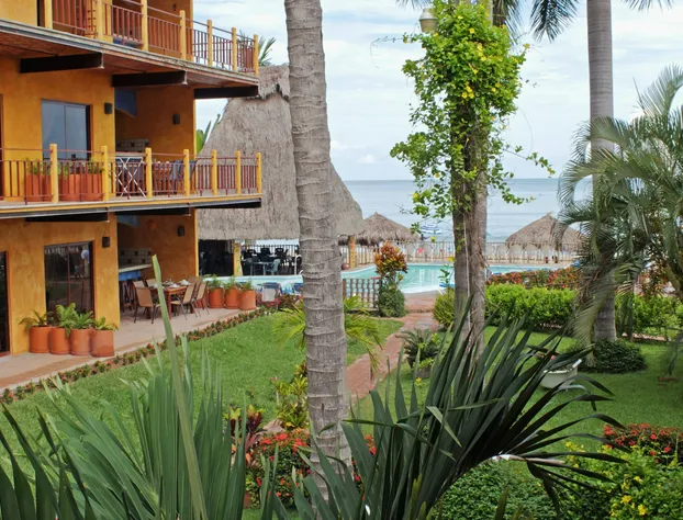 Las Cabanas Del Capitan hotel detail image 1