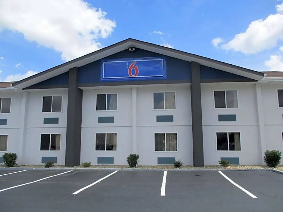 Motel 6 Chattanooga, TN - Airport hotel hero