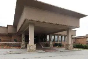 MainStay Suites hotel hero