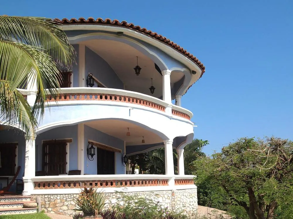 Bungalows Santa Cruz hotel hero