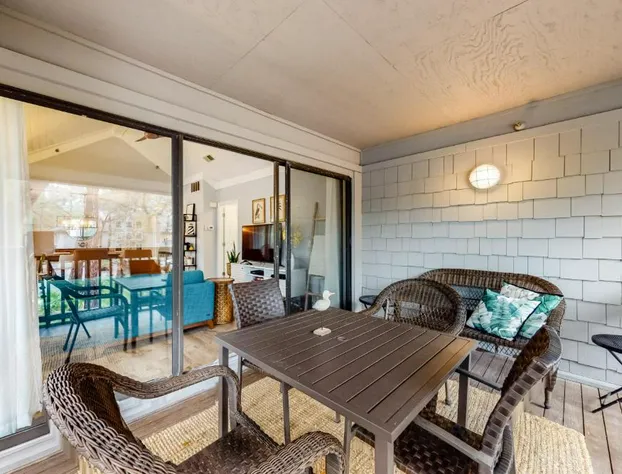 Centre Court 7832 hotel detail image 2