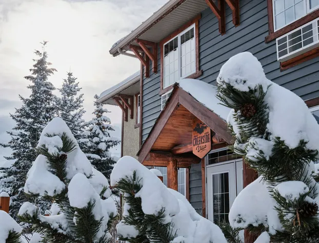 Creekside Villa hotel detail image 1