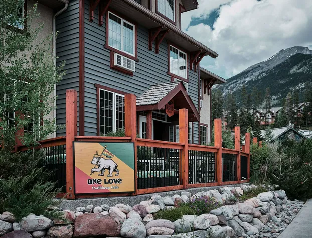 Creekside Villa hotel detail image 3