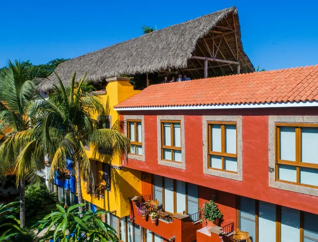 Casa Lotería -Pueblito Sayulita- Colorful, Family and Relax Experience with Private Parking and Pool hotel detail image 1