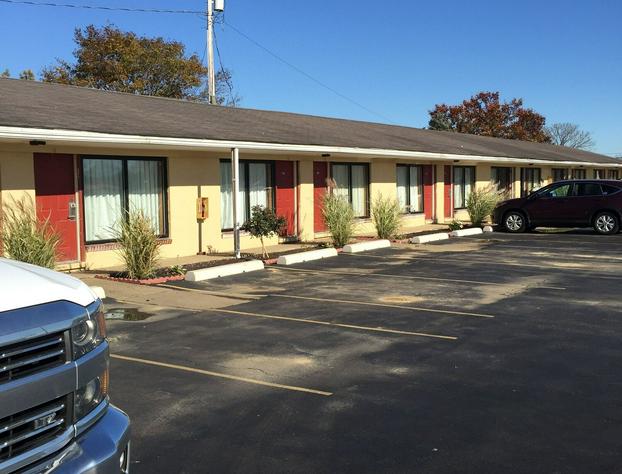 Town and Country Motel hotel detail image 1