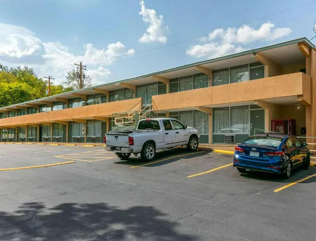 Rodeway Inn Kingston Springs hotel detail image 2