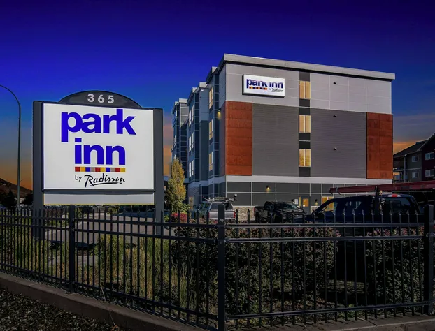 Park Inn by Radisson, Kelowna hotel detail image 1