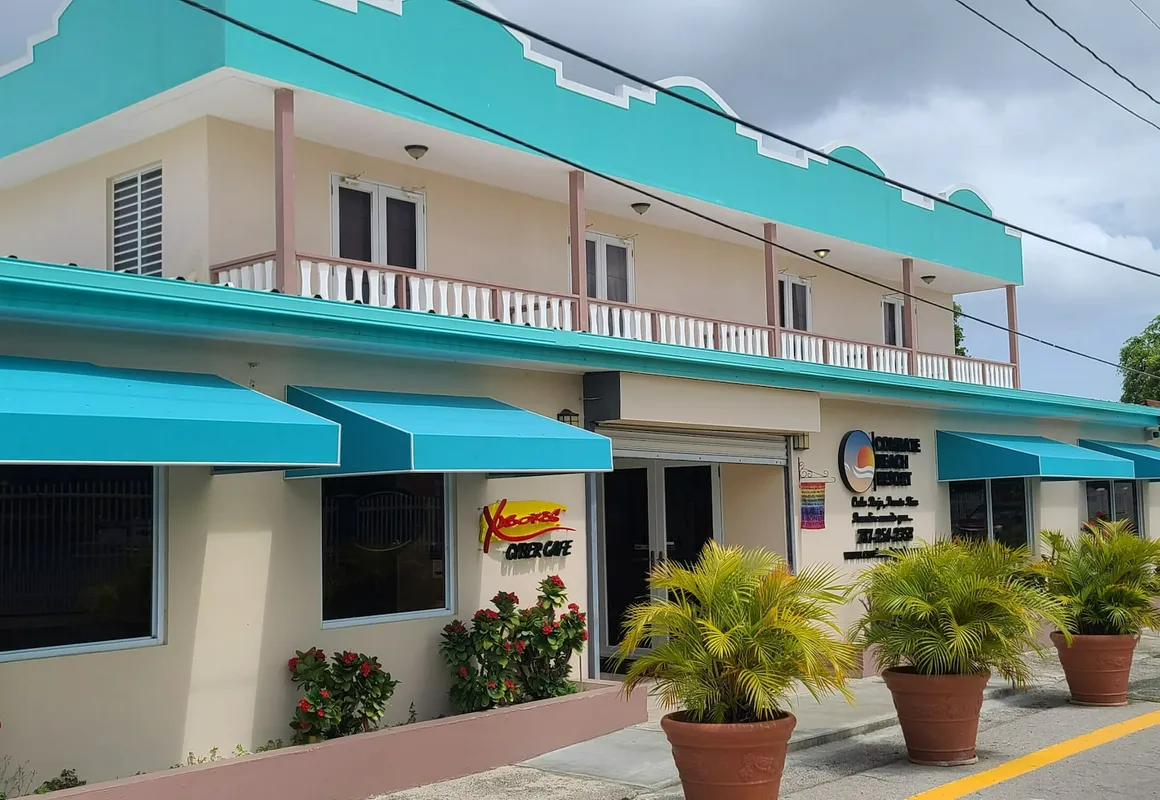 Combate Beach Resort hotel hero