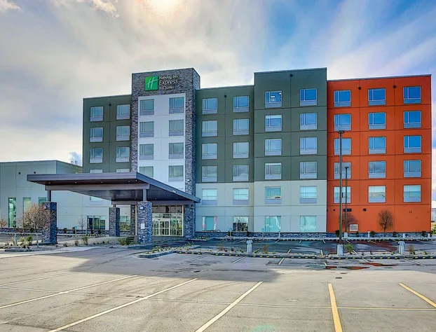 Holiday Inn Express & Suites Calgary Airport Trail NE by IHG hotel detail image 1