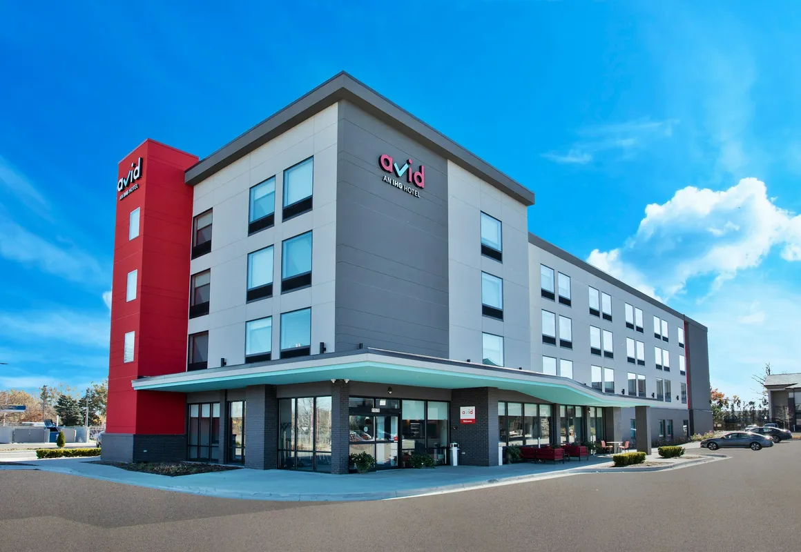 avid hotel Detroit Warren by IHG hotel hero