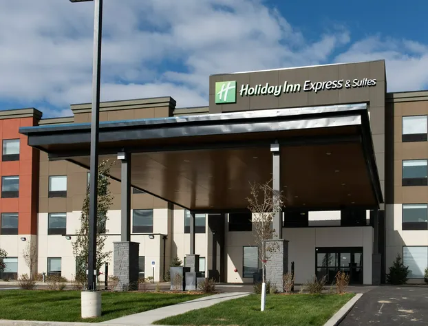Holiday Inn Express & Suites North Battleford by IHG hotel detail image 2