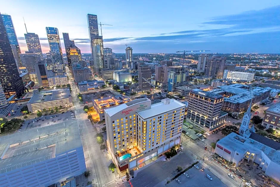 Hampton Inn Houston Downtown hotel hero