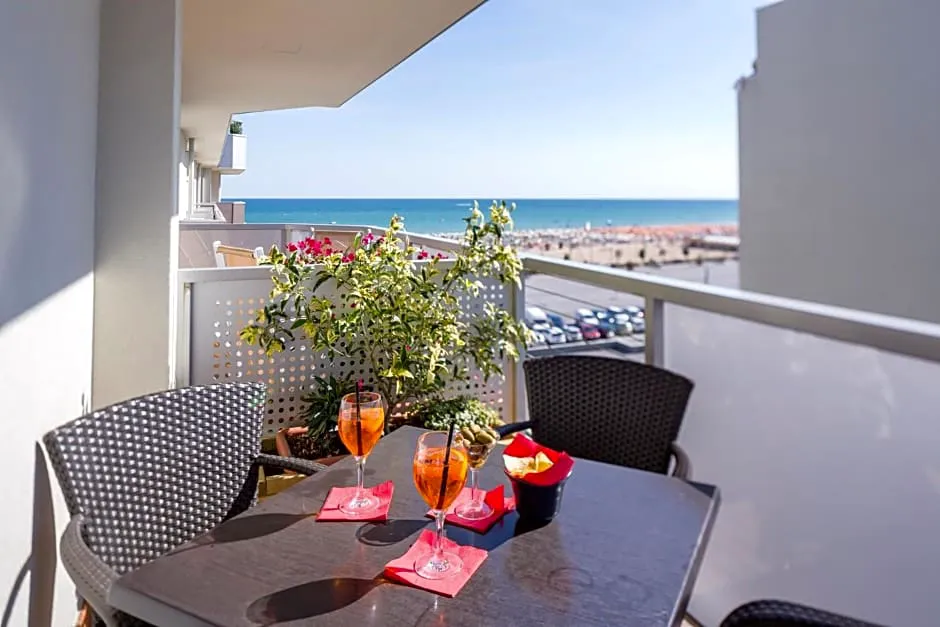 Hotel Ambassador hotel hero