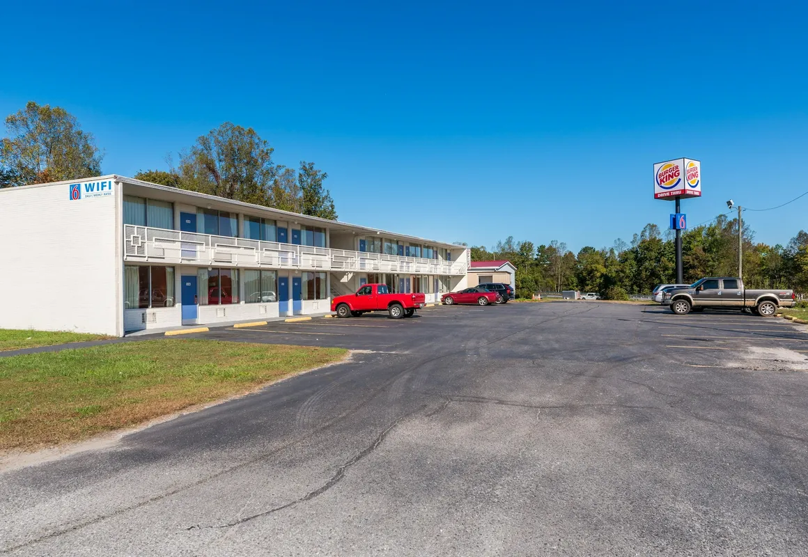 Motel 6 Connellys Springs, NC hotel hero
