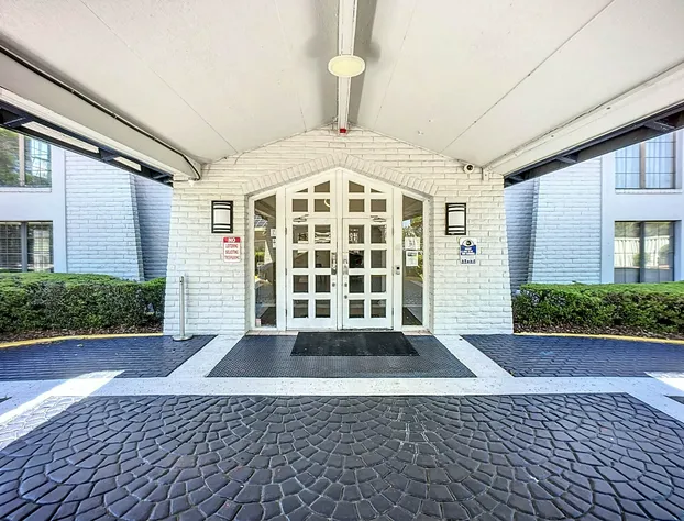 SoHo Inn & Suites Jacksonville North hotel detail image 2