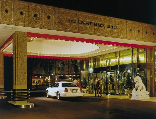 Ramada by Wyndham Buffalo Downtown hotel detail image 4