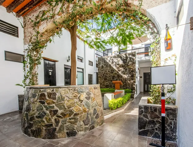 Capital O Casa Molina hotel detail image 1