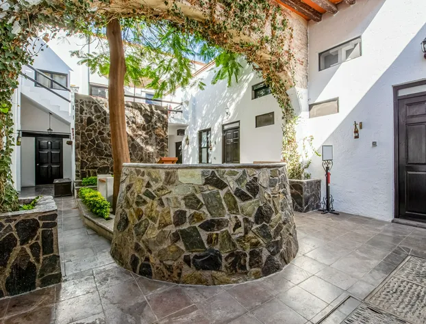 Capital O Casa Molina hotel detail image 2