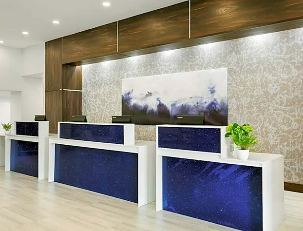 Delta Hotels by Marriott Indianapolis Airport hotel detail image 2