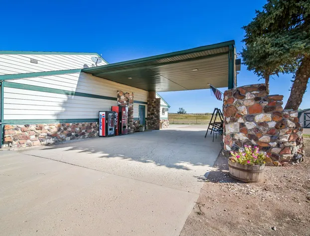 Rodeway Inn Gateway to Medora T-Roosevelt & Makoshika State Park hotel detail image 1