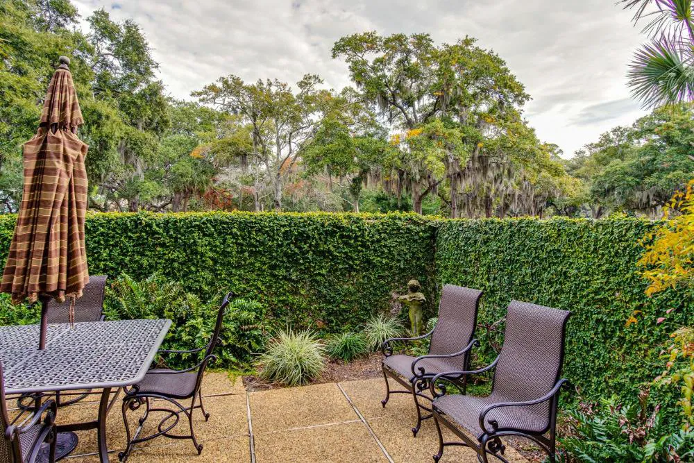 Ketch Court 824 hotel hero