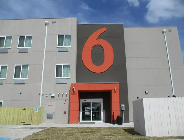 Studio 6 Corpus Christi, TX hotel detail image 3