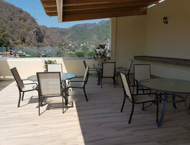 Isla Cuale Mountain View hotel detail image 1