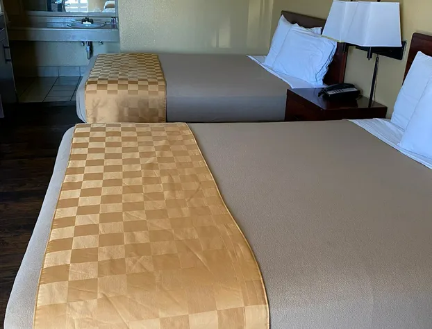 American Lodge hotel detail image 3