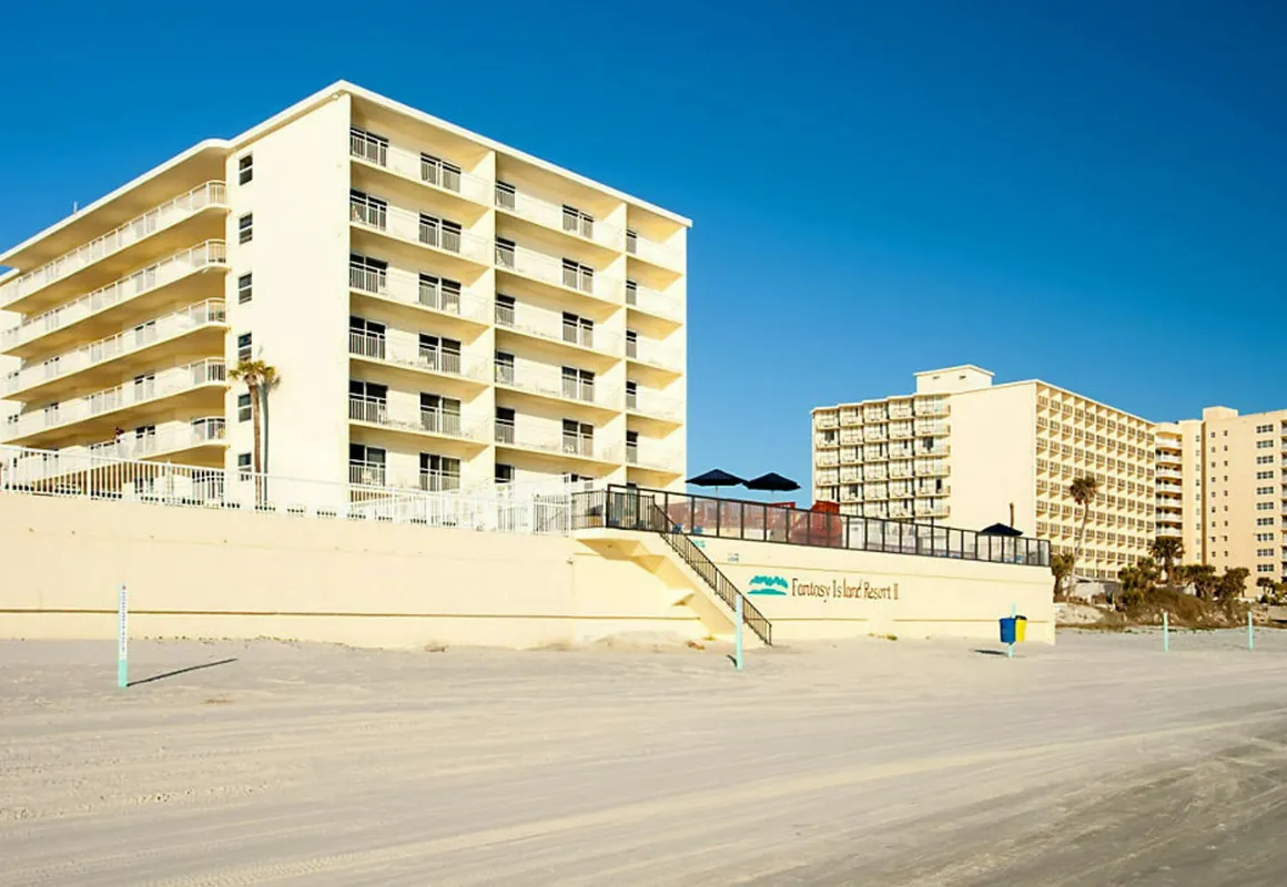 Fantasy Island II hotel hero