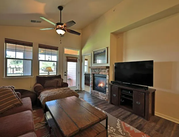 Lodge At Ten Mile G303 hotel detail image 3