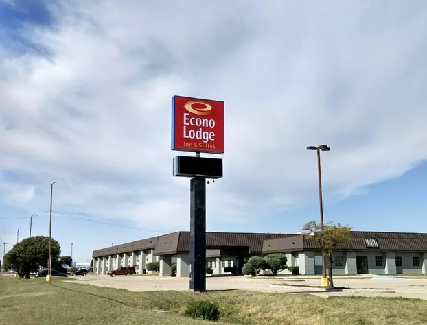 Regency Inn & Suites hotel detail image 1