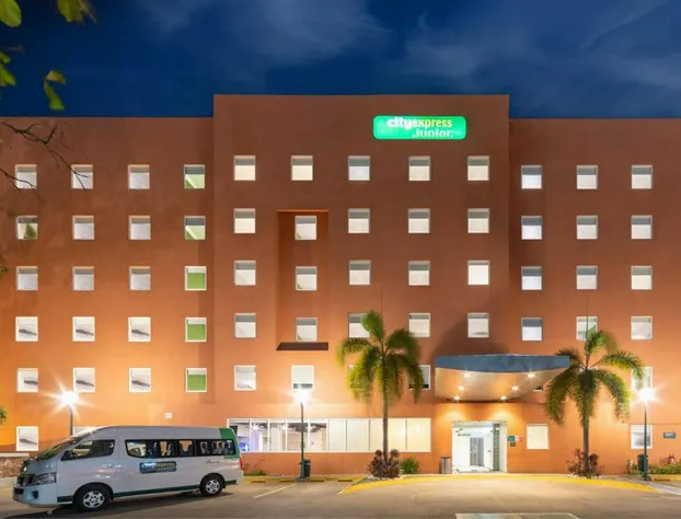 City Express Junior by Marriott Villahermosa hotel detail image 1