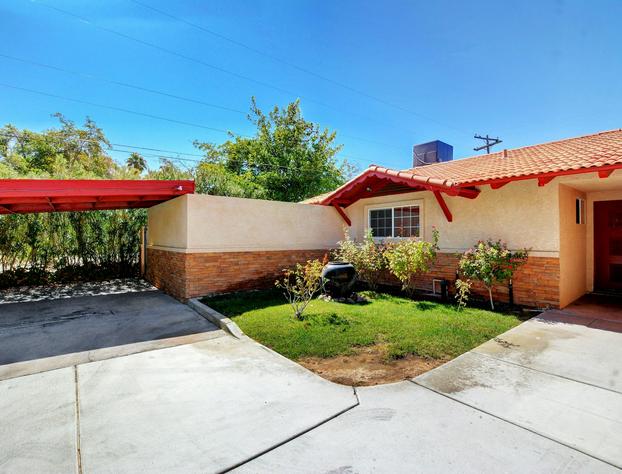 Las Vegas Elegance! Pool Table & Sparkling Pool! 3 Bedroom Home by RedAwning hotel detail image 3