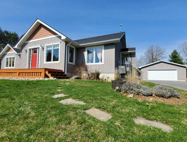 County Greenside Lakeview Resort hotel detail image 2