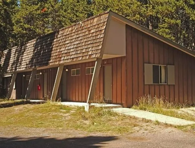 Lake Lodge Cabins - Inside the Park hotel detail image 2