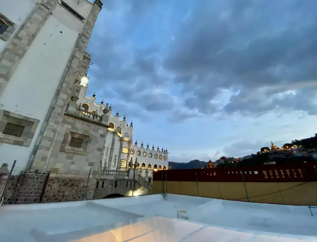 Hotel Universidad hotel detail image 1