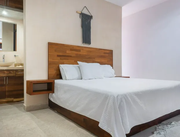 Lagoon Boutique Hotel hotel detail image 4