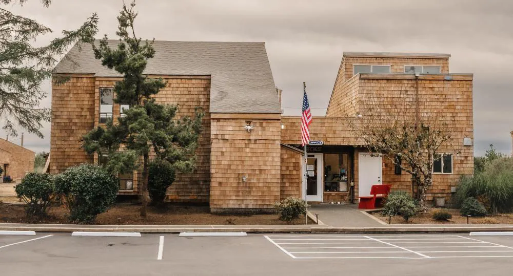 Surfcrest Resort hotel hero