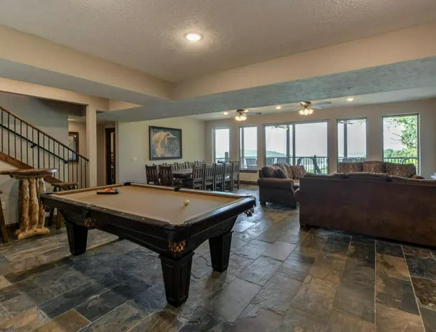 Lodge 73 hotel detail image 1