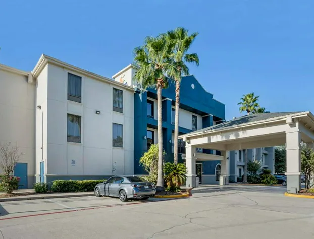 Comfort Suites Houston NW - Vintage Park hotel detail image 1