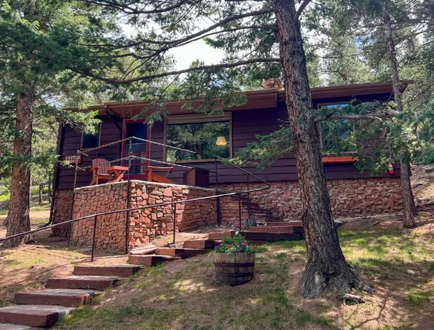 Castle Mountain Lodge hotel detail image 2